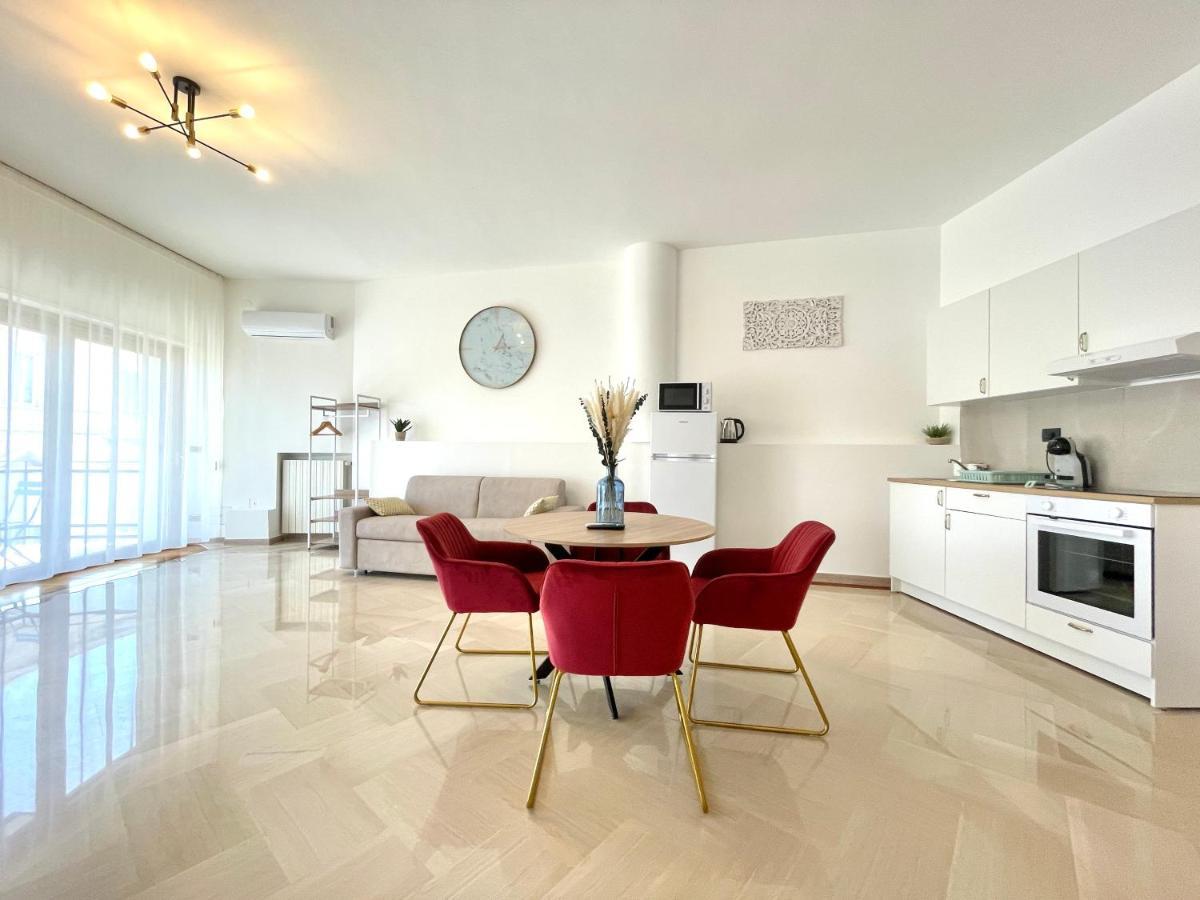 Trani Suite - Moro 10 Экстерьер фото