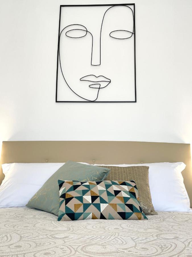 Trani Suite - Moro 10 Экстерьер фото