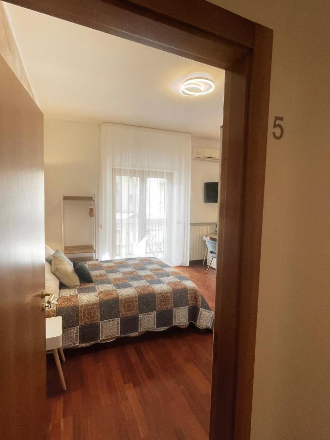 Trani Suite - Moro 10 Экстерьер фото