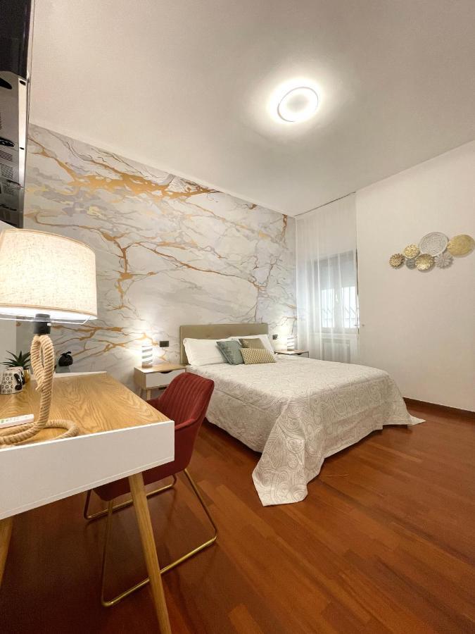 Trani Suite - Moro 10 Экстерьер фото