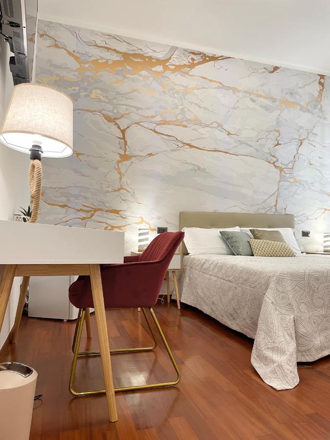 Trani Suite - Moro 10 Экстерьер фото